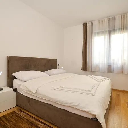 Appartement Tomo Borik