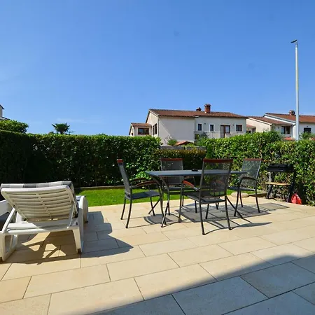 Tomo Borik Apartman *